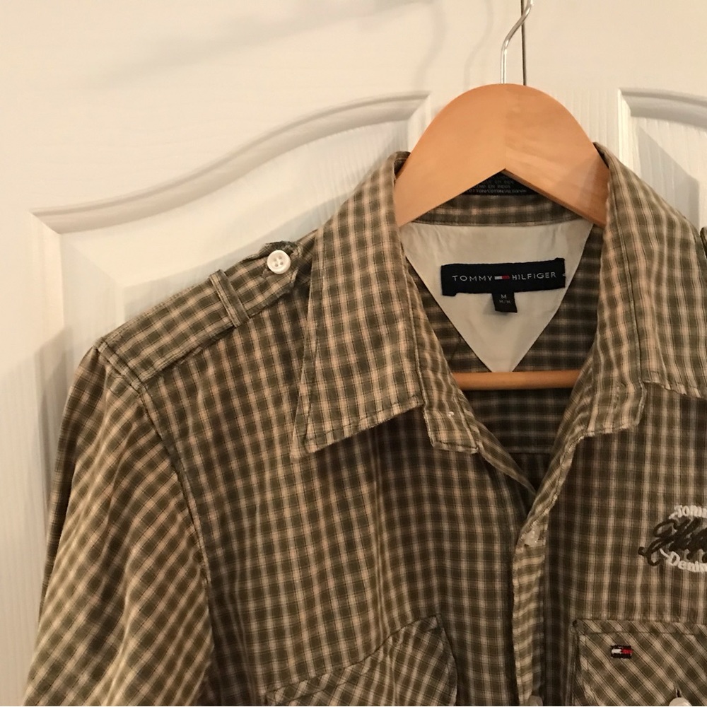 Tommy Hilfiger Men Brown Shirt Full Button Pockets Long Sleeve/Tab RollU…